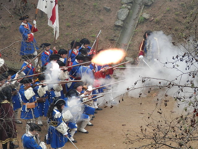 640px-Fusellers_disparant_a_la_recreació_del_Combat_d'Arbúcies_del_2014